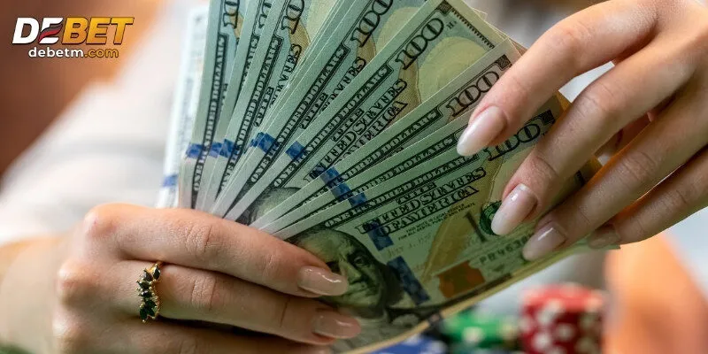 Debet thường xuyên có các chương trình khuyến mãi dành cho người chơi